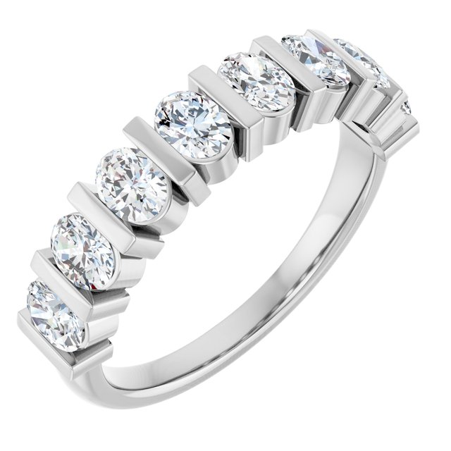 Diamantring i gull eller platina – modell 126818 – 14 kt hvitt gull – Naturlige diamanter – Oval 4 × 3 mm · 1,25 ct totalt · 8 steiner