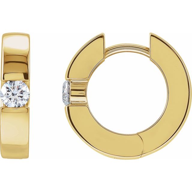 Diamantcreoler i 14 kt gult gull, 0,33 ct totalt, rund sten 3,4 mm, lengde 15 mm, tykkelse 3,2 mm (par) fra Smykke24
