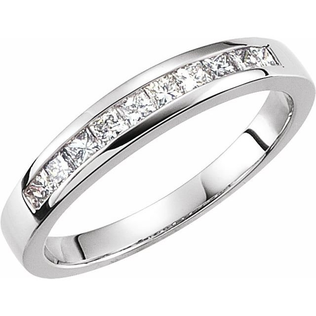 Diamantring i gull eller platina – modell 60041 – 14 kt hvitt gull – Naturlige diamanter – Firkantet 2 × 2 mm · 0,5 ct totalt · 10 steiner