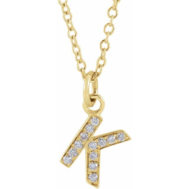 Lite bokstavhalskjede «K» i 14 kt gult gull med diamant, 0,045 ct totalt, 40,6–45,7 cm fra Smykke24