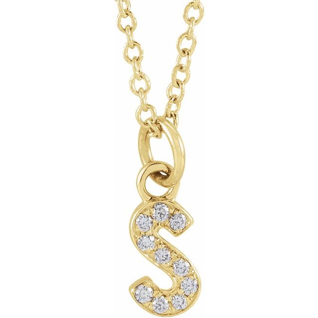 Lite bokstavhalskjede «S» i 14 kt gult gull med diamant, 0,04 ct totalt, 40,6–45,7 cm fra Smykke24