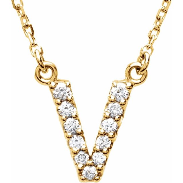 Bokstavhalskjede «V» i 14 kt gult gull med diamant, 0,10 ct totalt, 40,6 cm fra Smykke24