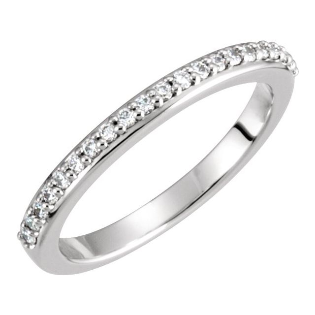 Diamantring i gull eller platina – modell 121729 – 14 kt hvitt gull – Naturlige diamanter – Rund 1,3 mm · 0,2 ct totalt · 21 steiner