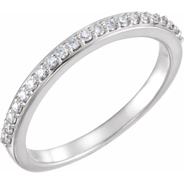 Diamantring i gull eller platina – modell 121732 – 14 kt hvitt gull – Naturlige diamanter – Rund 1,3 mm · 0,2 ct totalt · 21 steiner