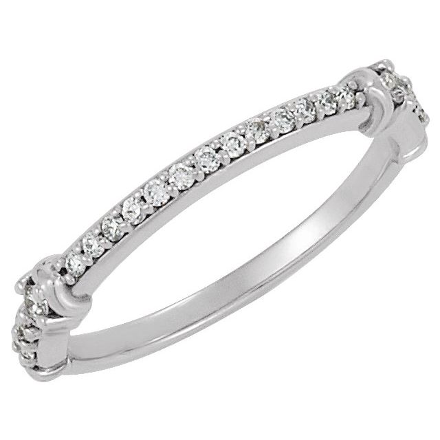 Diamantring i gull eller platina – modell 68877 – 14 kt hvitt gull – Naturlige diamanter – Rund · 0,2 ct totalt · 21 steiner