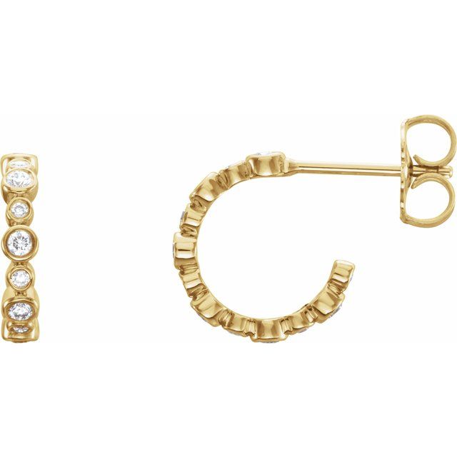 Diamantcreoler i 14 kt gult gull, 0,20 ct totalt, rund sten, lengde 10,5 mm, tykkelse 2,2 mm (par) fra Smykke24