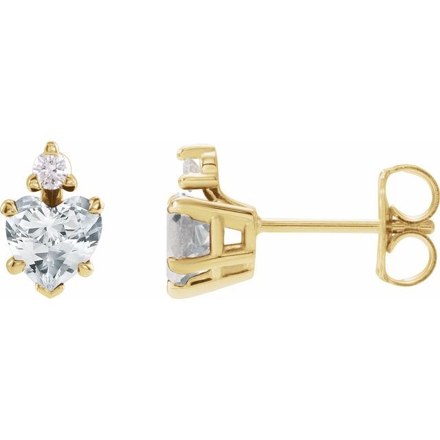 Øredobber i 14 kt gult gull med diamant og hvit safir, 0,06 ct totalt, hjerteformet sten 6 × 6 mm (par) fra Smykke24