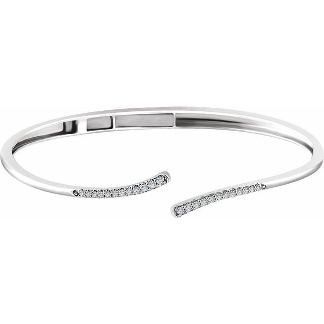 Åpent armbånd – 14K hvitt gull fra Smykke24