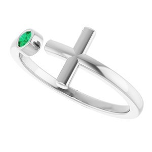 Ring med laboratoriedyrket edelsten – modell R43083