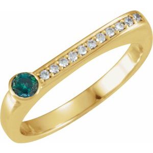 Ring med laboratoriedyrket aleksandritt og naturlige diamanter – 3 mm