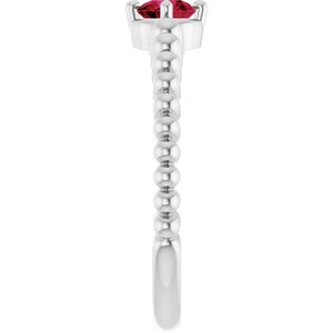 Ring med laboratoriedyrket edelsten – modell 72561