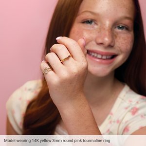Ring med laboratoriedyrket edelsten – modell 72550