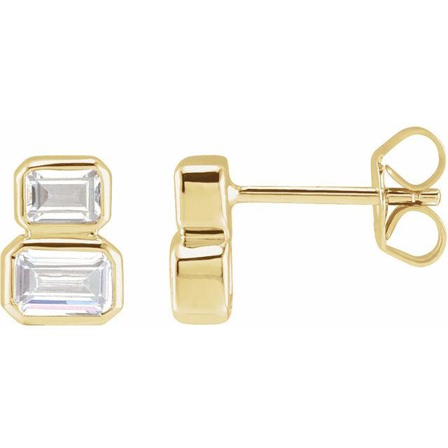 Øredobber i 14 kt gult gull med laboratoriedyrket diamant og smaragd, 1,00 ct totalt, smaragdslipt sten 4,5 × 3 mm (par) fra Smykke24