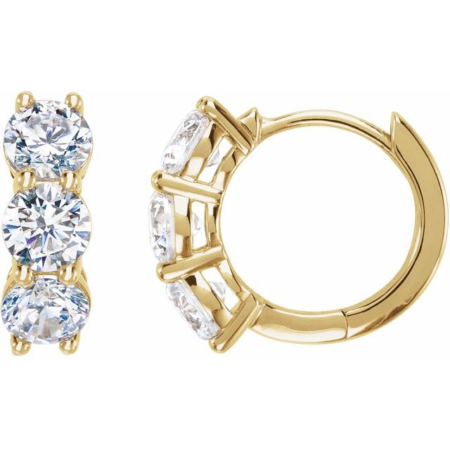 Creoler i 14 kt gult gull med laboratoriedyrket diamant, 2 ct totalt, rund sten 4,25 mm, lengde 12 mm, tykkelse 4,4 mm (par) fra Smykke24